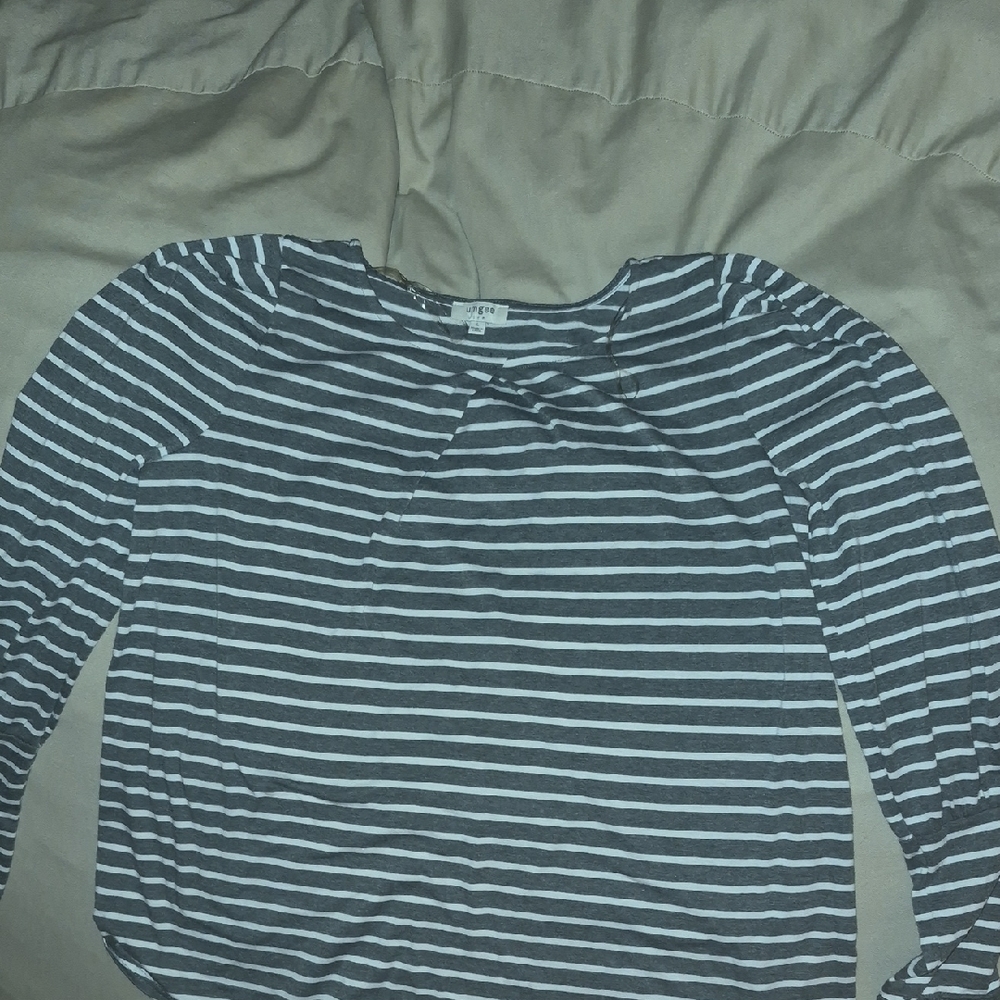 Umgee Grey and White Striped Long Sleeve Top
